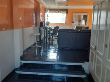 Amplia Casa de 8 Recámaras en Parque de Poblamiento, Pachuca de Soto, Hidalgo.