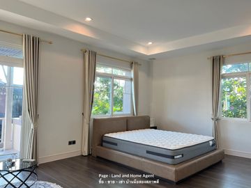 Detached house for Sale or Rent Nantawan Bangna Km.7 village, 4 bedroom Size S, Inside corner plot.