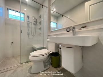 Detached house for Sale or Rent Nantawan Bangna Km.7 village, 4 bedroom Size S, Inside corner plot.