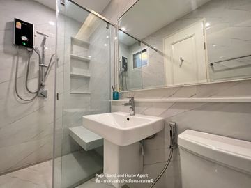 Detached house for Sale or Rent Nantawan Bangna Km.7 village, 4 bedroom Size S, Inside corner plot.