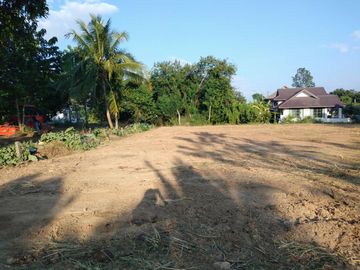 1 Rai Beautiful Land for Sale attached to irrigation canal