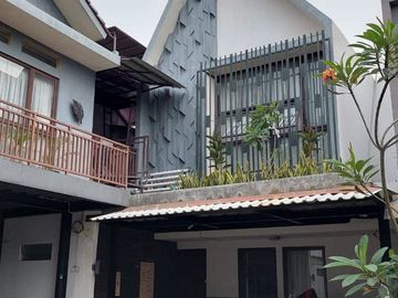 DIJUAL RUMAH  JL.PONDOK LABU CILANDAK JAKARTA SELATAN