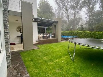 Amplia casa con Piscina 4 a 5 Dorm.. Sector  Rancho San Francisco