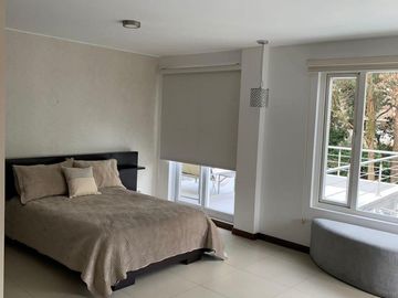Amplia casa con Piscina 4 a 5 Dorm.. Sector  Rancho San Francisco