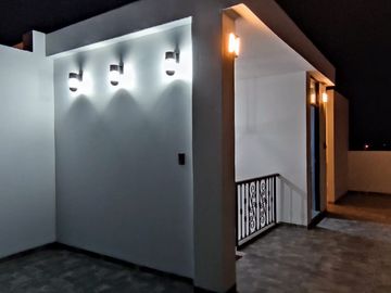VENDO CASA DE ESTRENO CON VISTA A PARQUE  EN LA ENTRADA DE BOULEVARD