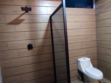 VENDO CASA DE ESTRENO CON VISTA A PARQUE  EN LA ENTRADA DE BOULEVARD