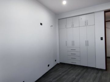VENDO CASA DE ESTRENO CON VISTA A PARQUE  EN LA ENTRADA DE BOULEVARD