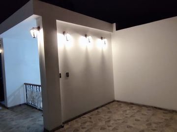 VENDO CASA DE ESTRENO CON VISTA A PARQUE  EN LA ENTRADA DE BOULEVARD