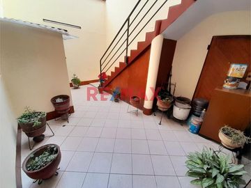 Hermosa Casa, Super Centrica A La Venta