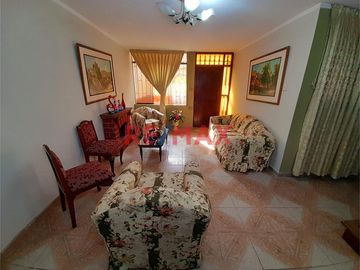 Hermosa Casa, Super Centrica A La Venta