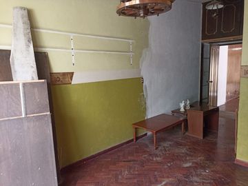 Casa muy amplia en venta , excelente ubicación