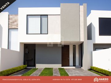 HERMOSA CASA CON JARDÍN Y CASA CLUB CON ALBERCA, FRACCIONAMIENTO EL CIELO II, LEÓN, GUANAJUATO