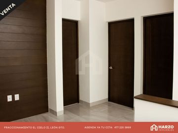 HERMOSA CASA CON JARDÍN Y CASA CLUB CON ALBERCA, FRACCIONAMIENTO EL CIELO II, LEÓN, GUANAJUATO