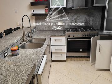 VENTA CASA 5 RECAMARAS EN REAL DEL BOSQUE TULTITLAN