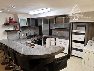 VENTA CASA 5 RECAMARAS EN REAL DEL BOSQUE TULTITLAN