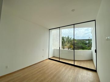 LINDA CASA EN VENTA URB. MIRAFLORES CONTRY CLUB-FRENTE A PARQUE