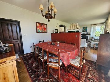 BROKER JARDIN 5D-4B-2EST-PATIO-VISTA