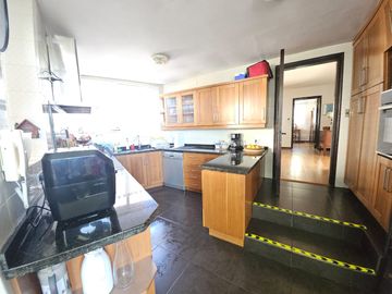 BROKER JARDIN 5D-4B-2EST-PATIO-VISTA
