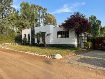 VENTA DE LINDA CASA EN EL FUNFO PASO CHICO