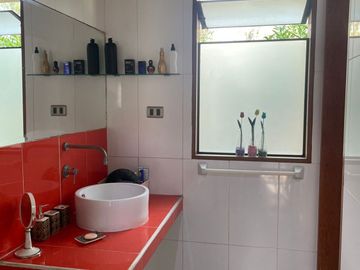 VENTA DE LINDA CASA EN EL FUNFO PASO CHICO