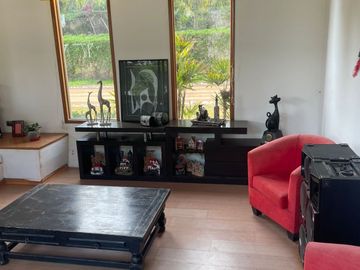 VENTA DE LINDA CASA EN EL FUNFO PASO CHICO