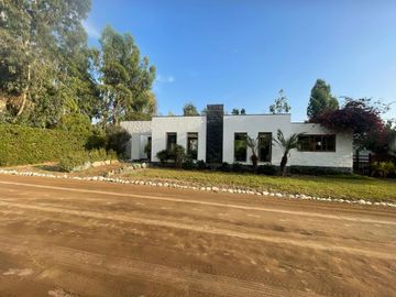VENTA DE LINDA CASA EN EL FUNFO PASO CHICO
