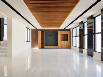 Espectacular Casa en Venta de 5 recámaras en Lomas de Angelópolis
