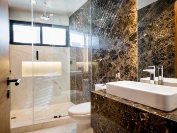Espectacular Casa en Venta de 5 recámaras en Lomas de Angelópolis