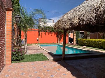 HERMOSA CASA DE CAMPO CON ALBERCA EN VENTA EN SAN NICOLAS DE LOS JASSOS