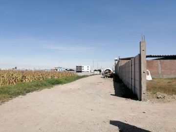 EN VENTA TERRENO DE 3875 M2 EN LA AV. AVIACION , CERRO COLORADO
