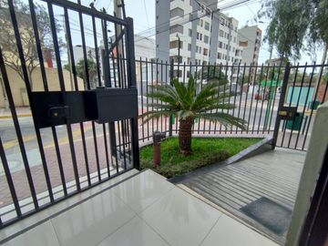 ¡BAJÓ DE PRECIO! Venta Departamento en Miraflores