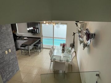 CASA EN VENTA EN CALZADAS DE ANAHUAC, ESCOBEDO, N.L.