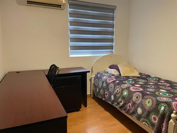 CASA EN VENTA EN CALZADAS DE ANAHUAC, ESCOBEDO, N.L.