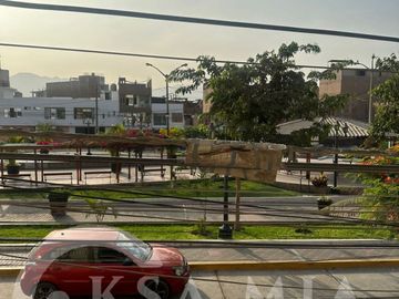 ocasion venta de propiedad con cinco departamentos en Los Olivos