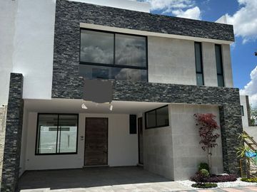 Casa en Venta en Arboreto Residencial, Zona Forjadores