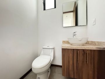 Casa en Venta en Tarragona con Baño en todas las Recamaras