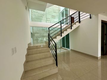 Casa en venta en Gran Jardín, zona norte, León, Guanajuato.