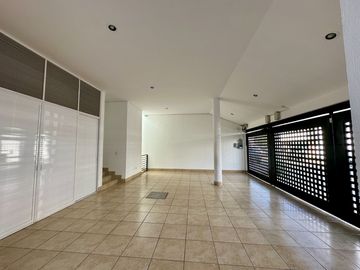 Casa en venta en Gran Jardín, zona norte, León, Guanajuato.