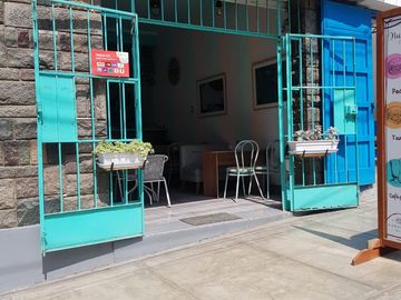 VENTA DE LOCAL CHOSICA PUERTA A CALLE ALTURA ESSALUD