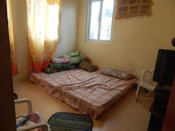 Single Attached Corner Unit in Minglanilla