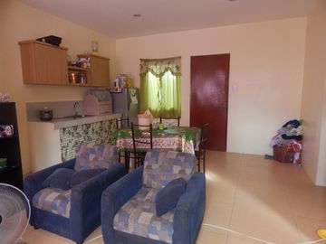 Single Attached Corner Unit in Minglanilla