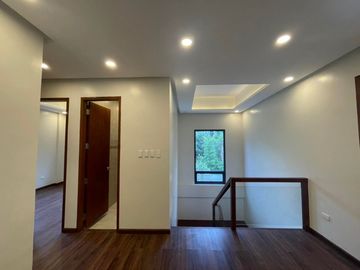 BRAND NEW TWO STOREY MODERN CONTEMPORARY HOUSE NEAR SM TELABASTAGAN