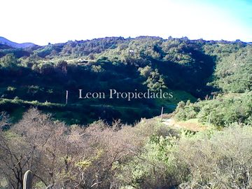 Leon Propiedades vende parcela en condominio los Bosques de Miraflores, Curacavi