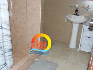 Casa Frente Al Mar de Venta en Playas, Vía a Data Km 7
