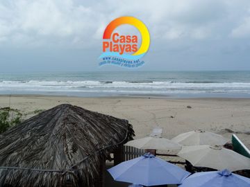 Casa Frente Al Mar de Venta en Playas, Vía a Data Km 7