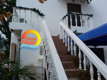 Casa Frente Al Mar de Venta en Playas, Vía a Data Km 7