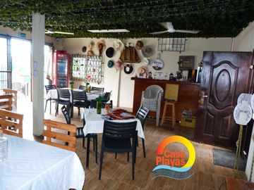 Casa Frente Al Mar de Venta en Playas, Vía a Data Km 7