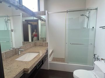 Casa en Venta en La Urbanización Puerto Azul - Vía La Costa