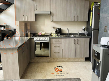 VENTA DE DEPARTAMENTO DE DOS NIVELES CERCANO A PLAZA SAN LUIS