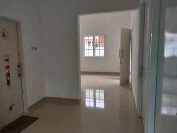 Rumah Baru Dalam Perumahan Area Cilodong Dekat Pintu Tol Cijago